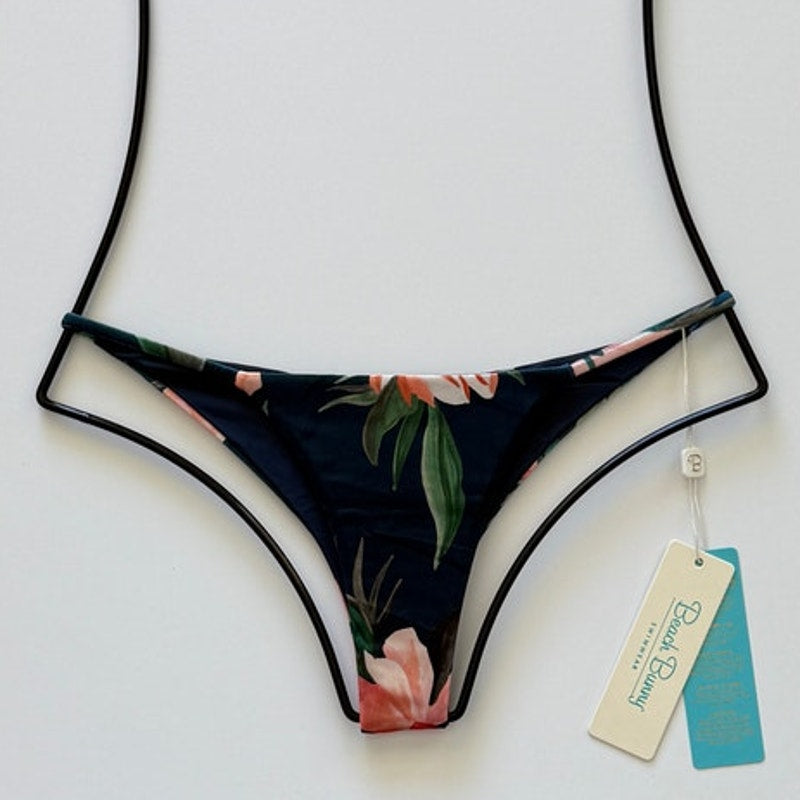 Beach Bunny Swimwear Jordan Velvet Tango Bikini Bottom | Front view